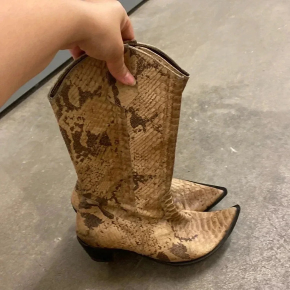 Snakeprint leather cowboy boots - Picture 1 of 7
